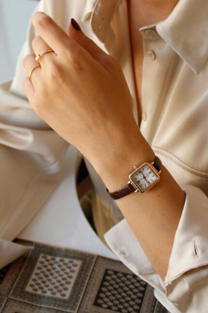 <tc>Montre pour femme Mihrimah Acı Kahve minimaliste en cuir</tc>