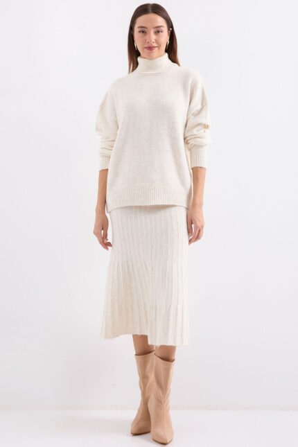 <tc>Ensemble tricot deux pièces : pull et jupe 15892</tc>