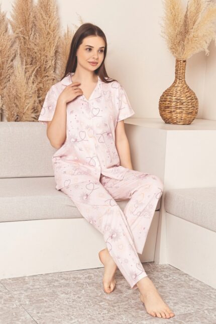 <tc>Ensemble pyjama à boutons et manches courtes en coton élasthanne Dreamy, avec un motif de cœur.</tc>