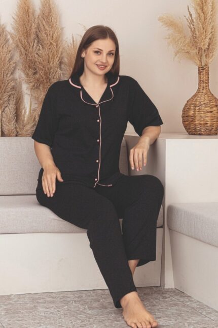 <tc>Ensemble de pyjama grande taille en coton, avec bords contrastés et boutons, à manches courtes._x000D_

</tc>