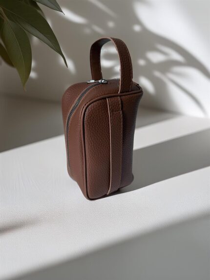 <tc>sac à main homme à double poignée aspect cuir_x000D_

</tc>