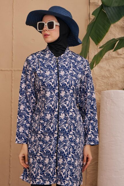 <tc>Maillot de bain modest grande taille en tissu parachute.</tc>