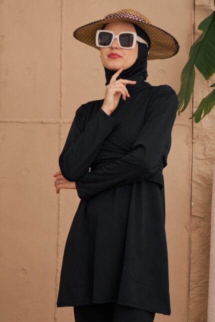 <tc>Maillot de bain modeste à croisé avec motif papillon</tc>